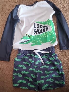 Carter's White & Navy Alligator Rash Guard Swim Set